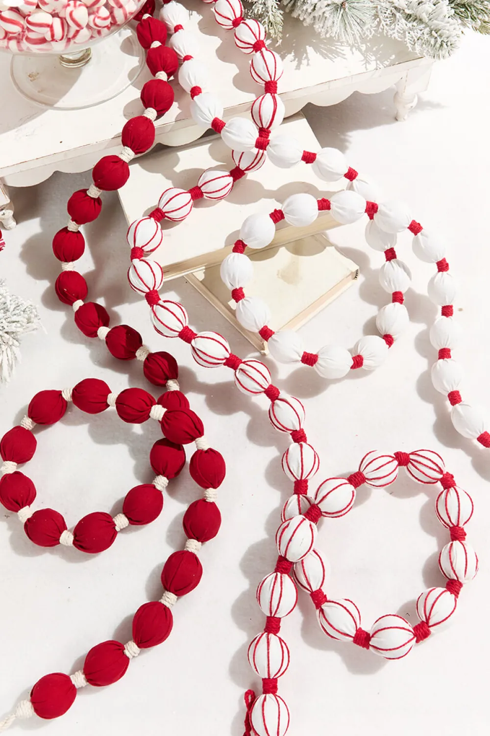Decorator's Warehouse 5' Ball Garland > Christmas Decor|60"