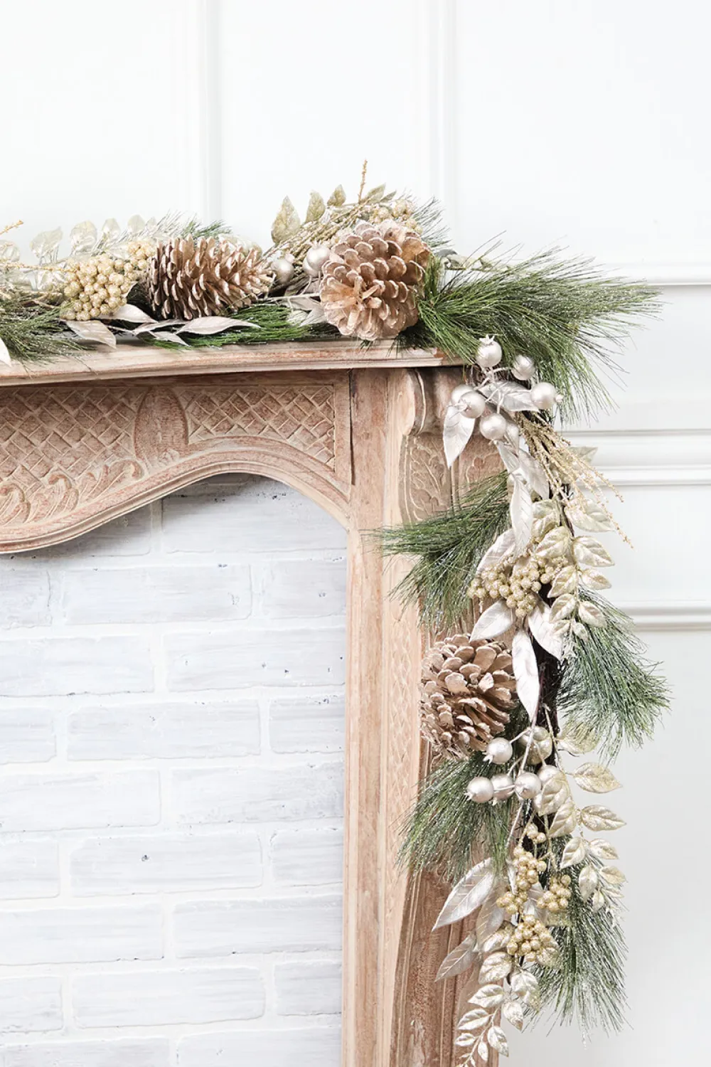 Decorator's Warehouse 6' Berry/Pinecone/Cedar Garland - Champagne > Christmas Decor|Natural Elegance