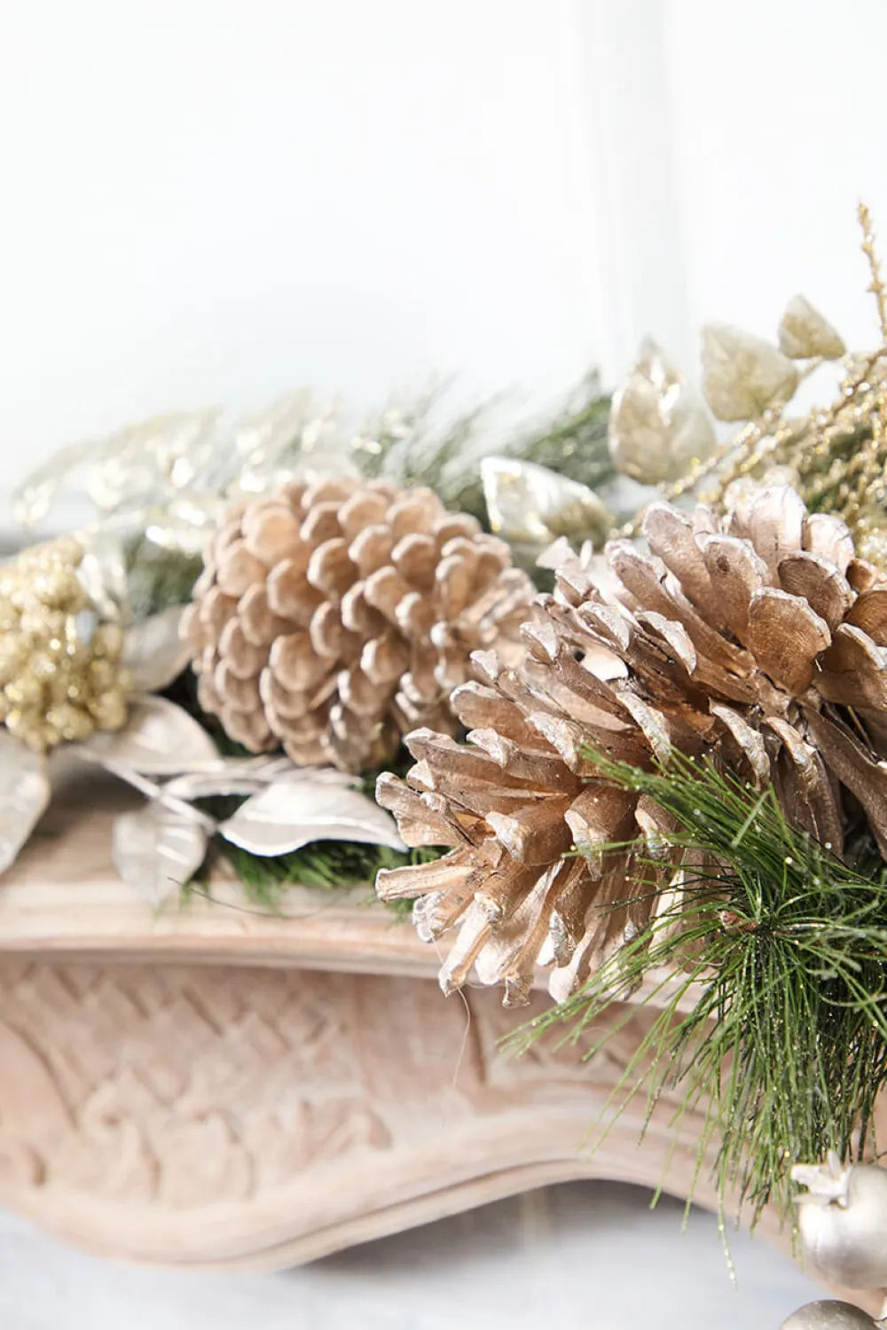 Decorator's Warehouse 6' Berry/Pinecone/Cedar Garland - Champagne > Christmas Decor|Natural Elegance