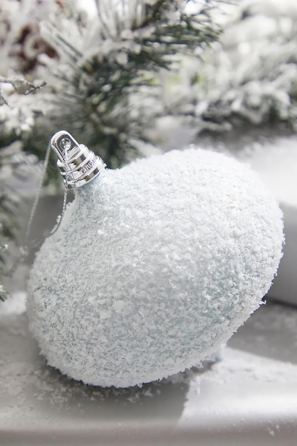 Decorator's Warehouse 4" Blue Snow Frosted Onion > Christmas Ornaments|White Christmas