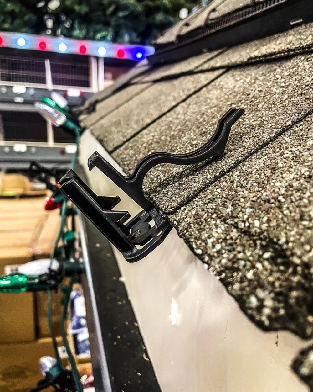 Decorator's Warehouse Case - Shingle V-Clip (500pcs) > Clips|Accessories