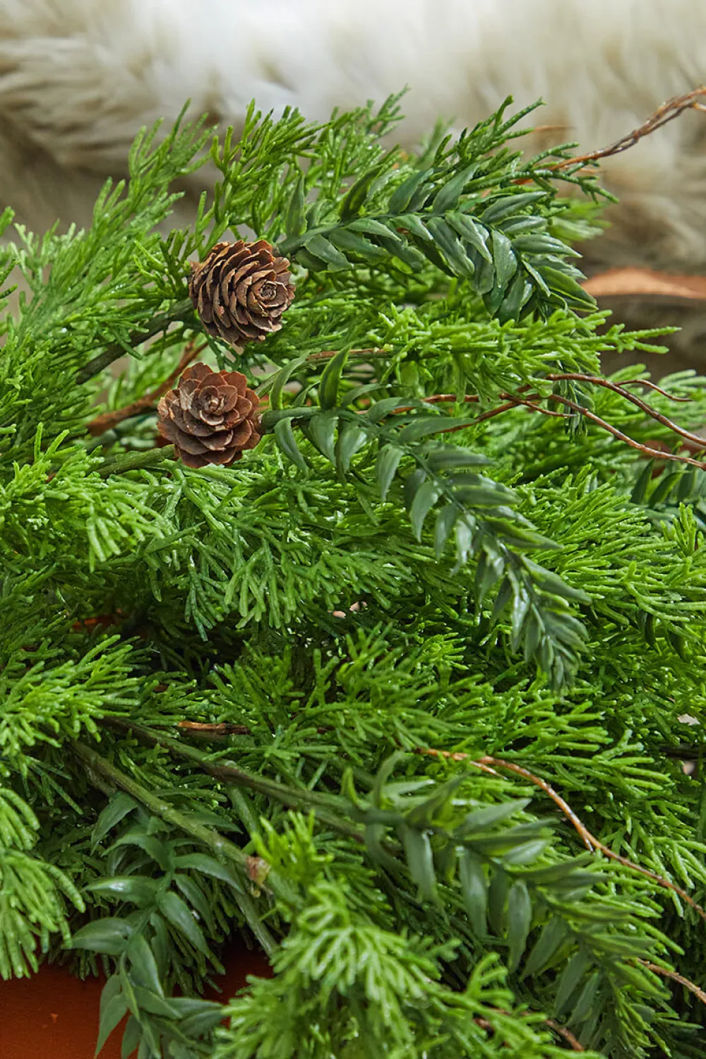 Decorator's Warehouse 32” Christmas Cedar/Hemlock Swag > Cardinal|Natural Greenery