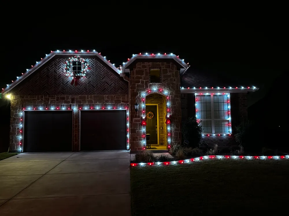 Decorator's Warehouse C9 Wonderful LED SMD Bulb (25 bulbs/bag) - Faceted, Red > C9 Bulbs|Christmas Decor