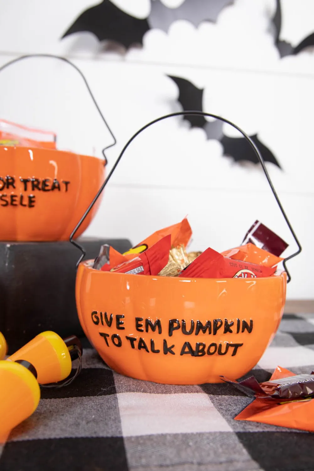 Decorator's Warehouse Dolomite Sassy Pumpkin Bowl with Handle > Halloween|Halloween