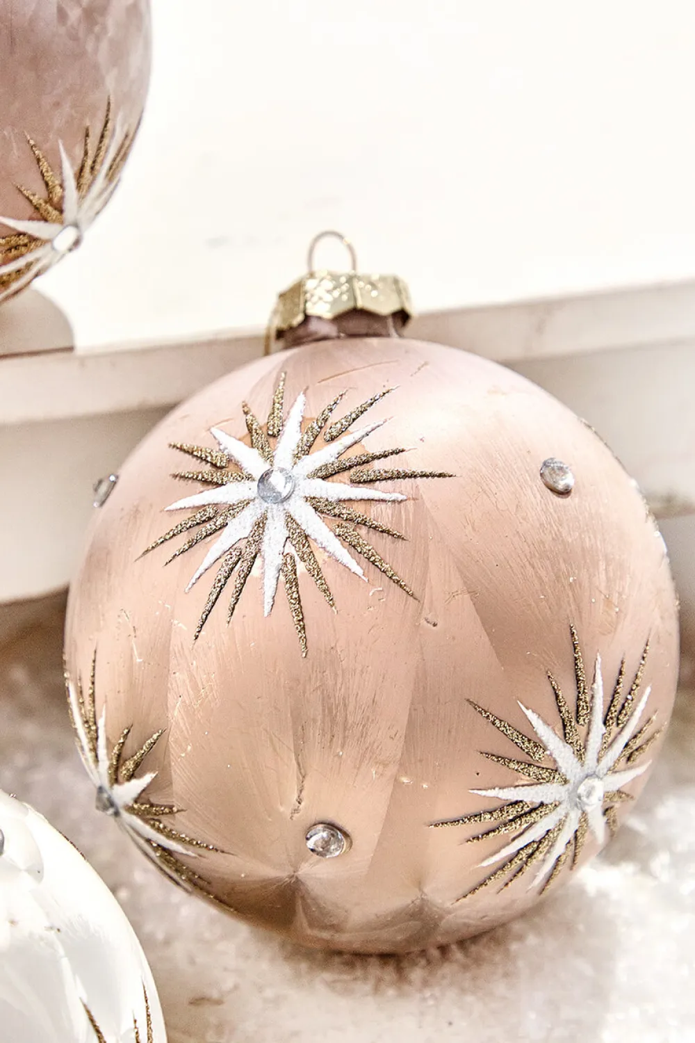 Decorator's Warehouse 5" Frosted Starburst Glass Ornament > Christmas Decor|Natural Elegance