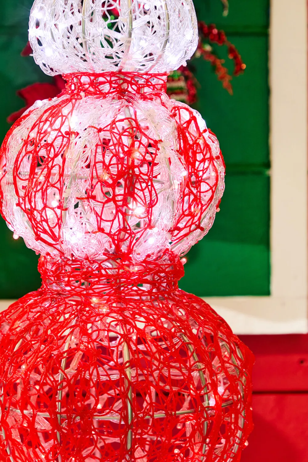Decorator's Warehouse 6' Giant Red Finial Topiary > Outdoor Decor|Outdoor Decor