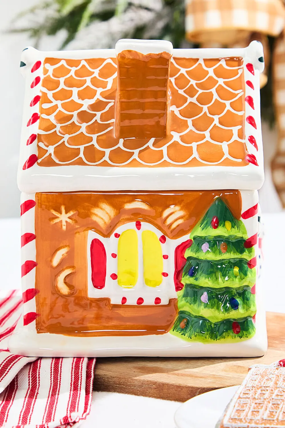 Decorator's Warehouse 9.5"Gingerbread House Cookie Jar > Christmas Sale|Christmas Decor