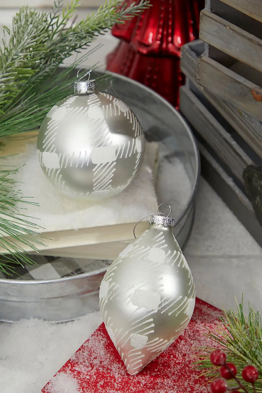 Decorator's Warehouse 4" Glass Check Ball/Finial Ornament > Christmas Ornaments|Christmas Ornaments