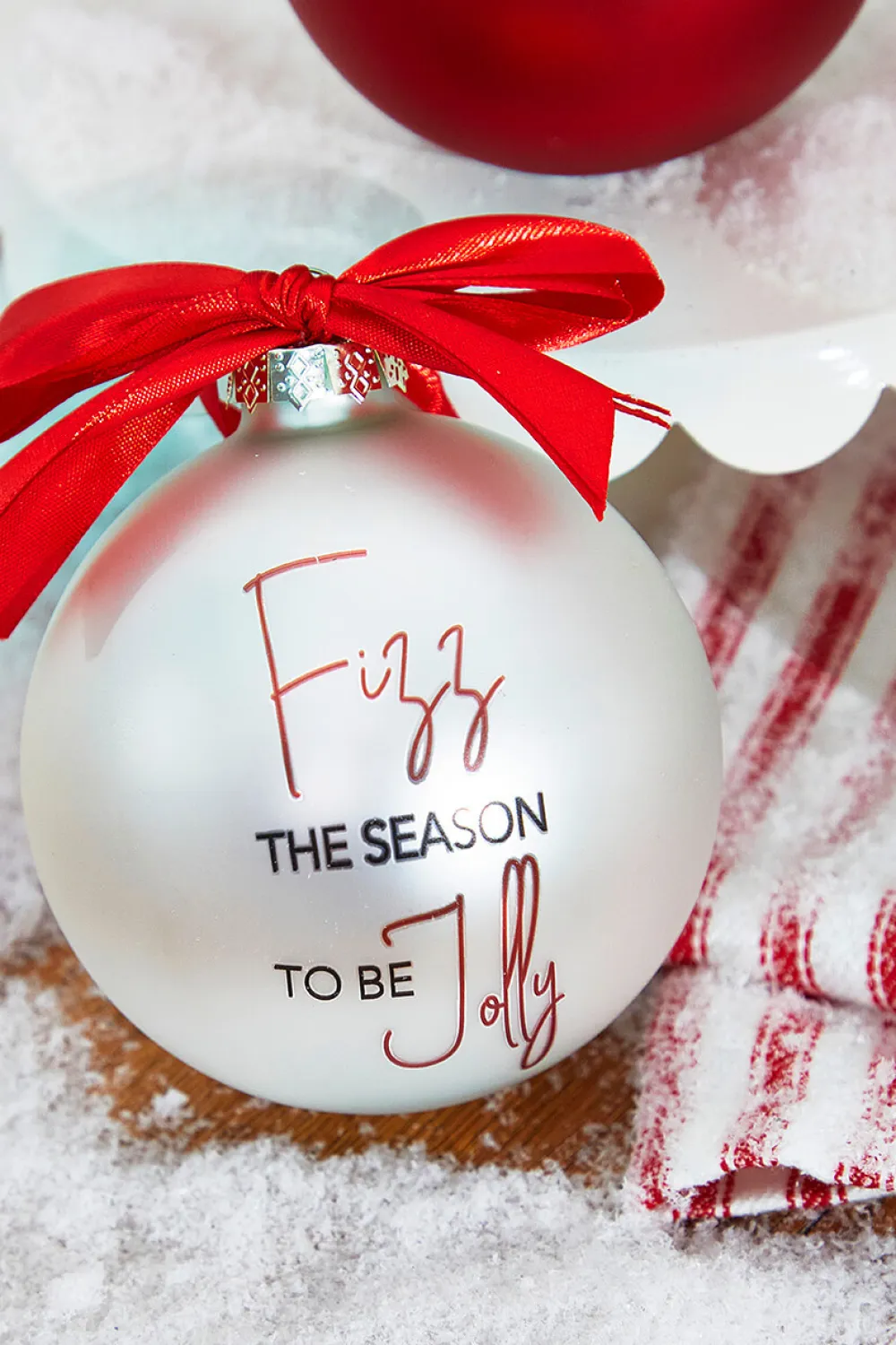 Decorator's Warehouse 4" Glass Christmas Ornament > Christmas Decor|Christmas Ornaments