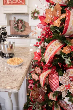Decorator's Warehouse 29” Glitter Candy Marshmallow Spray > Christmas Sprays|Christmas Decor