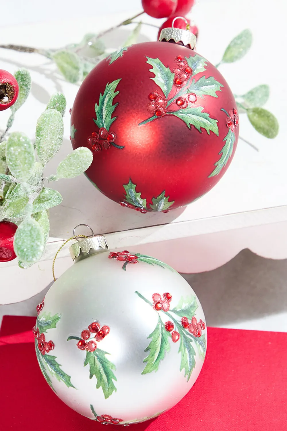 Decorator's Warehouse Holly Glass Ornament > Christmas Decor|Christmas Ornaments