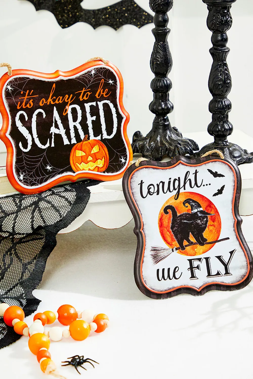 Decorator's Warehouse 7"H x 6"L Embossed Halloween Sign > Halloween|Halloween