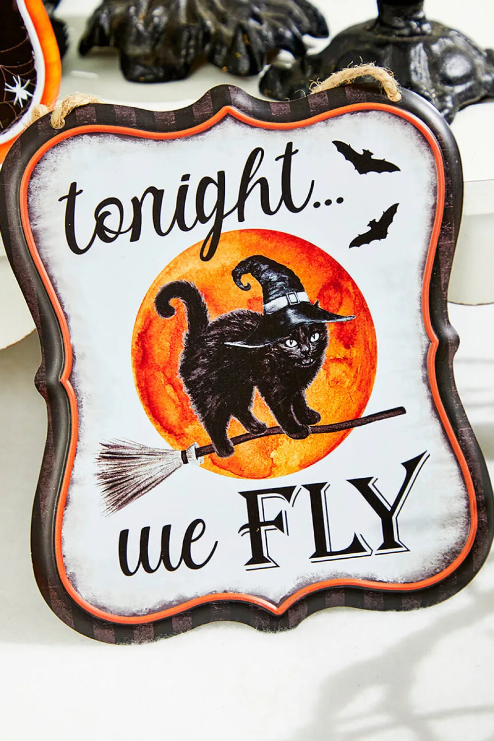 Decorator's Warehouse 7"H x 6"L Embossed Halloween Sign > Halloween|Halloween