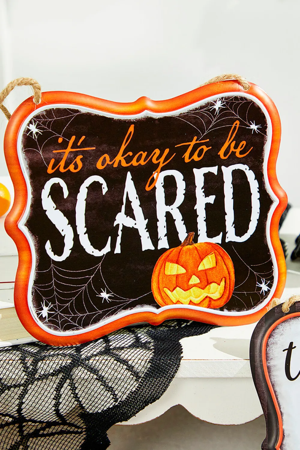 Decorator's Warehouse 7"H x 6"L Embossed Halloween Sign > Halloween|Halloween