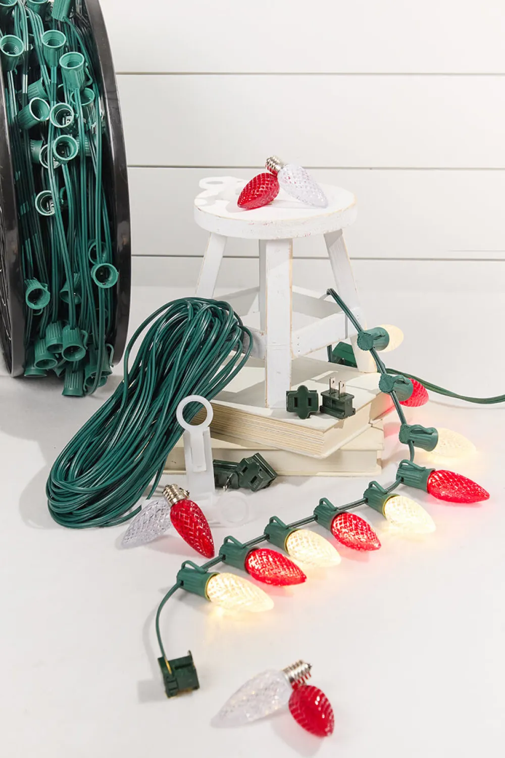 Decorator's Warehouse 100' Outdoor Christmas Lighting Kit - Warm White/Red > Outdoor Christmas Lighting Kits|C9 Bulbs