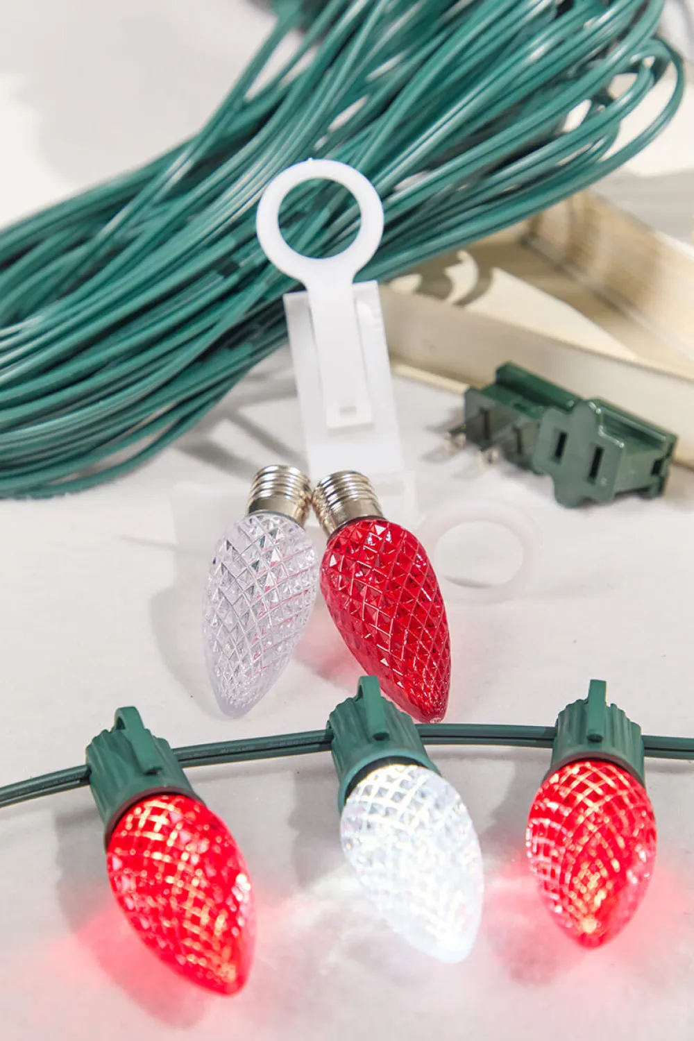 Decorator's Warehouse 500' Outdoor Christmas Lighting Kit - Cool White/Red > Outdoor Christmas Lighting Kits|C9 Bulbs