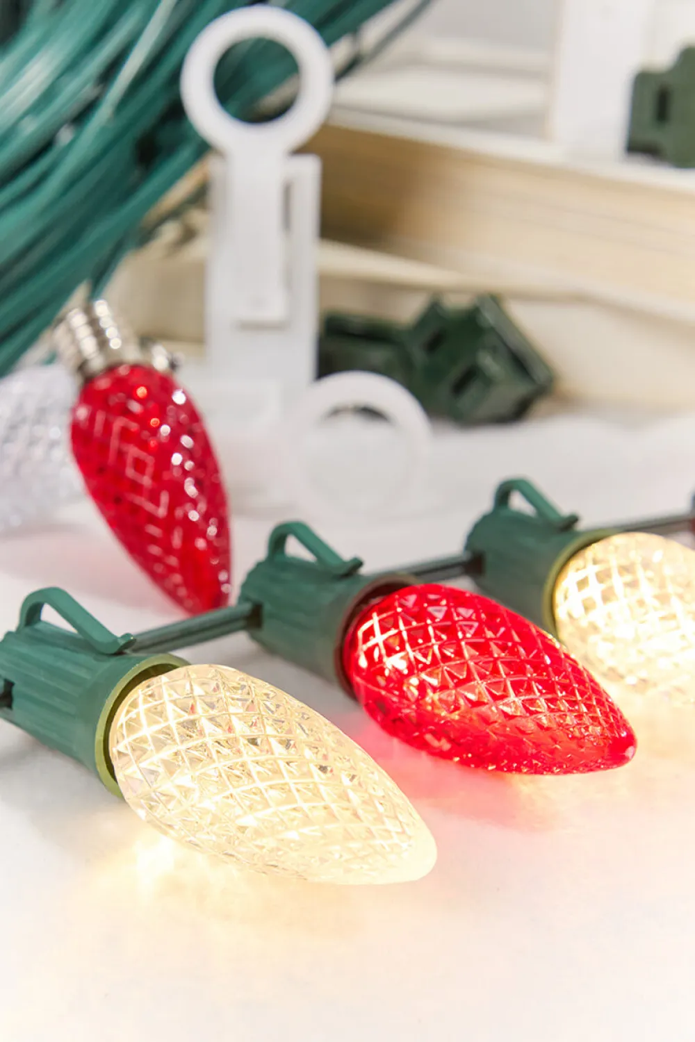 Decorator's Warehouse 500' Outdoor Christmas Lighting Kit - Warm White/Red > Outdoor Christmas Lighting Kits|C9 Bulbs
