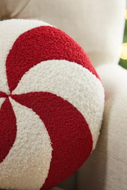 Decorator's Warehouse Peppermint Round Pillow 11