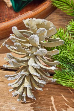 Decorator's Warehouse 5” Plastic Glitter Long Leaf Pinecone > Christmas Ornaments|Winter Woodland