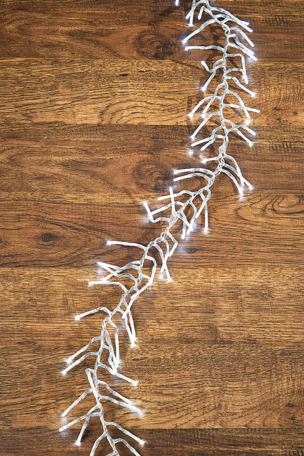 Decorator's Warehouse 25' Platinum Elite Cluster Lights - 760L Classic White (Clear Cord) > Twinkle Cluster Lights|Twinkle Cluster Lights