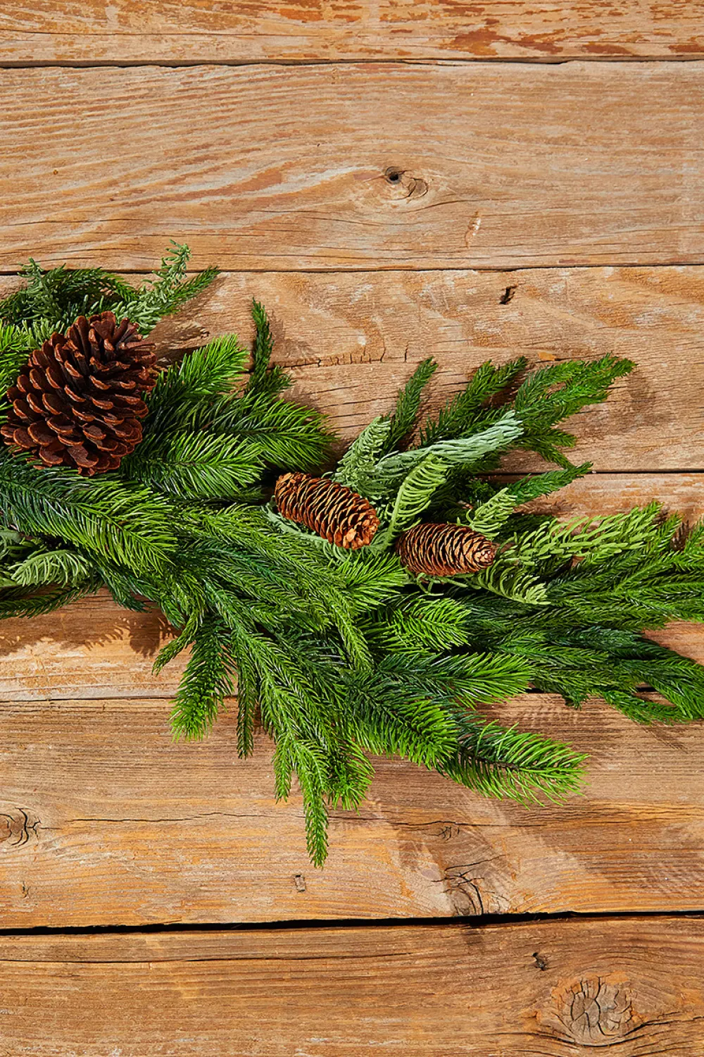 Decorator's Warehouse 42” Real Touch Norfolk / Spruce / Juniper Swag > Cardinal|Natural Greenery