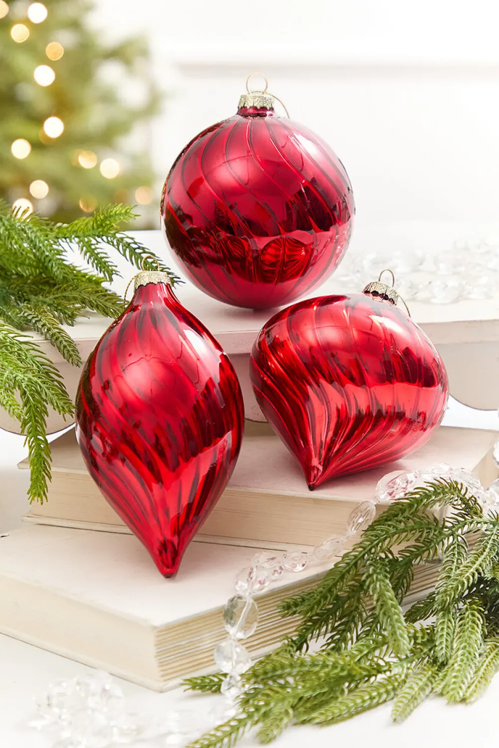 Decorator's Warehouse 4" - 6" Red Blown Glass Ornament > Christmas Decor|Christmas Ornaments