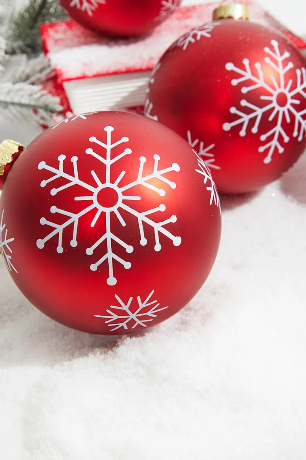 Decorator's Warehouse 5" Red Christmas Ball Ornaments - Set of 6 > Boxed Sets|Christmas Sale
