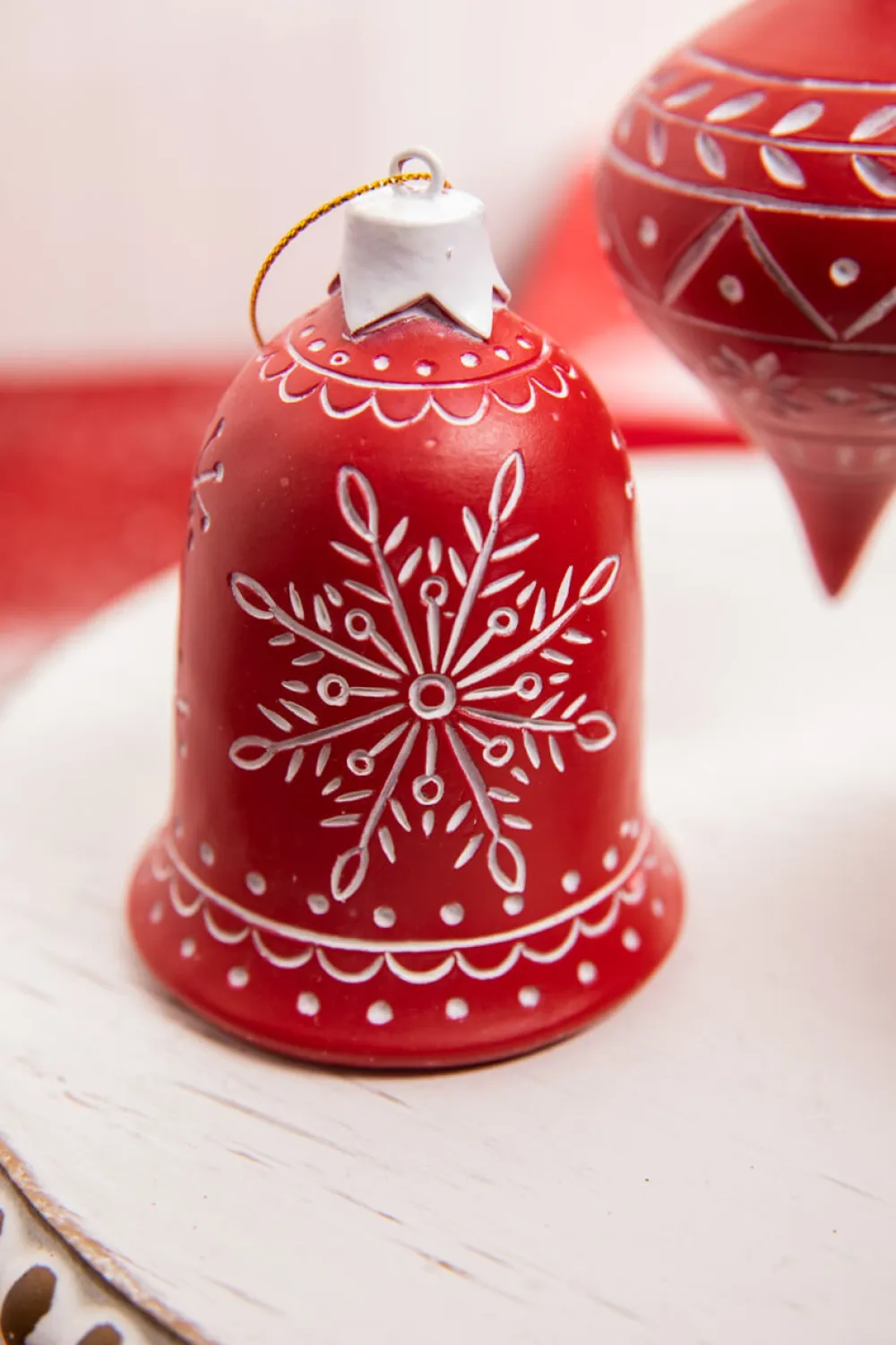 Decorator's Warehouse 5” Red Resin Snowflake Ornament > Cardinal|Christmas Decor
