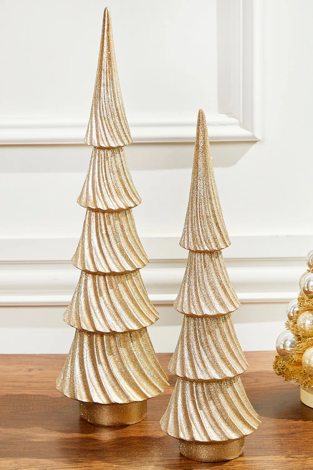 Decorator's Warehouse 17" Resin Modern Tree > Tabletop & Accent Trees|Christmas Decor