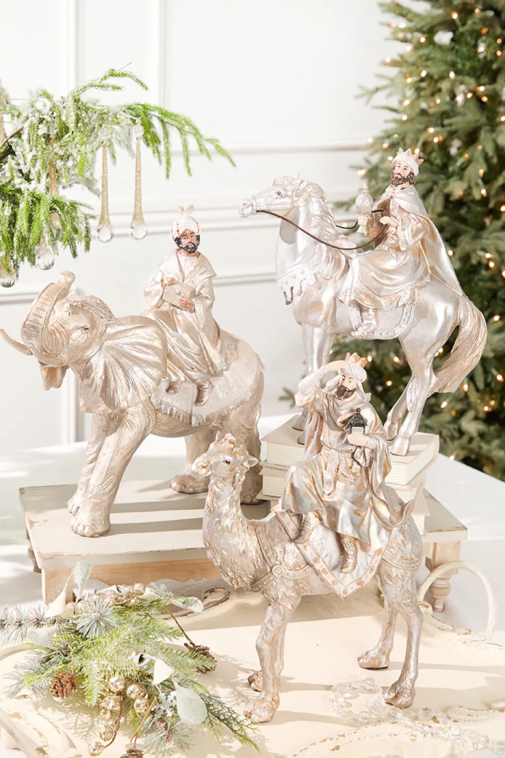 Decorator's Warehouse 16" Resin Renaissance Three Kings with Animals - Set of 3 > Christmas Decor|Natural Elegance