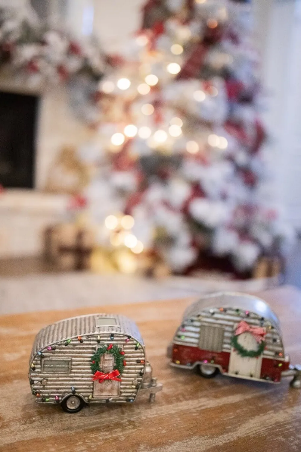 Decorator's Warehouse Retro Travel Trailer > Sale|Christmas Accents