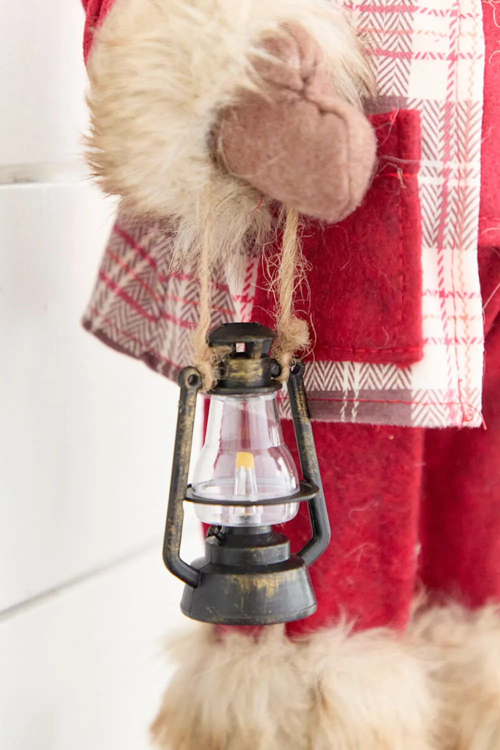 Decorator's Warehouse 18" Santa with Wreath & Lantern > Christmas Decor|Farmhouse