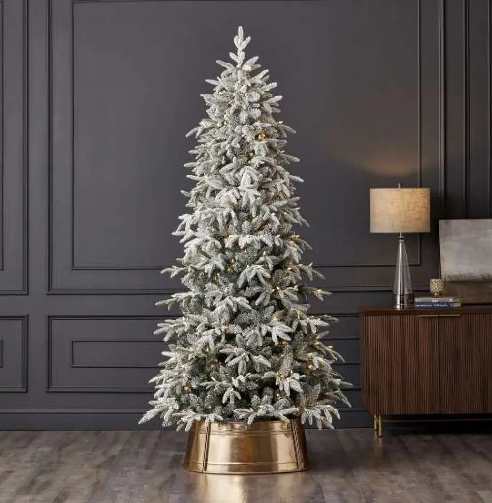 Decorator's Warehouse 9' Shadow Woods Flocked Spruce Tree with 600 Warm White LED Lights > 9 Feet|Christmas Decor