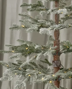 Decorator's Warehouse 7.5' Sierra Pine Lightly Flocked Tree with 300 Warm White LED Lights > Christmas Decor|Flocked Or White