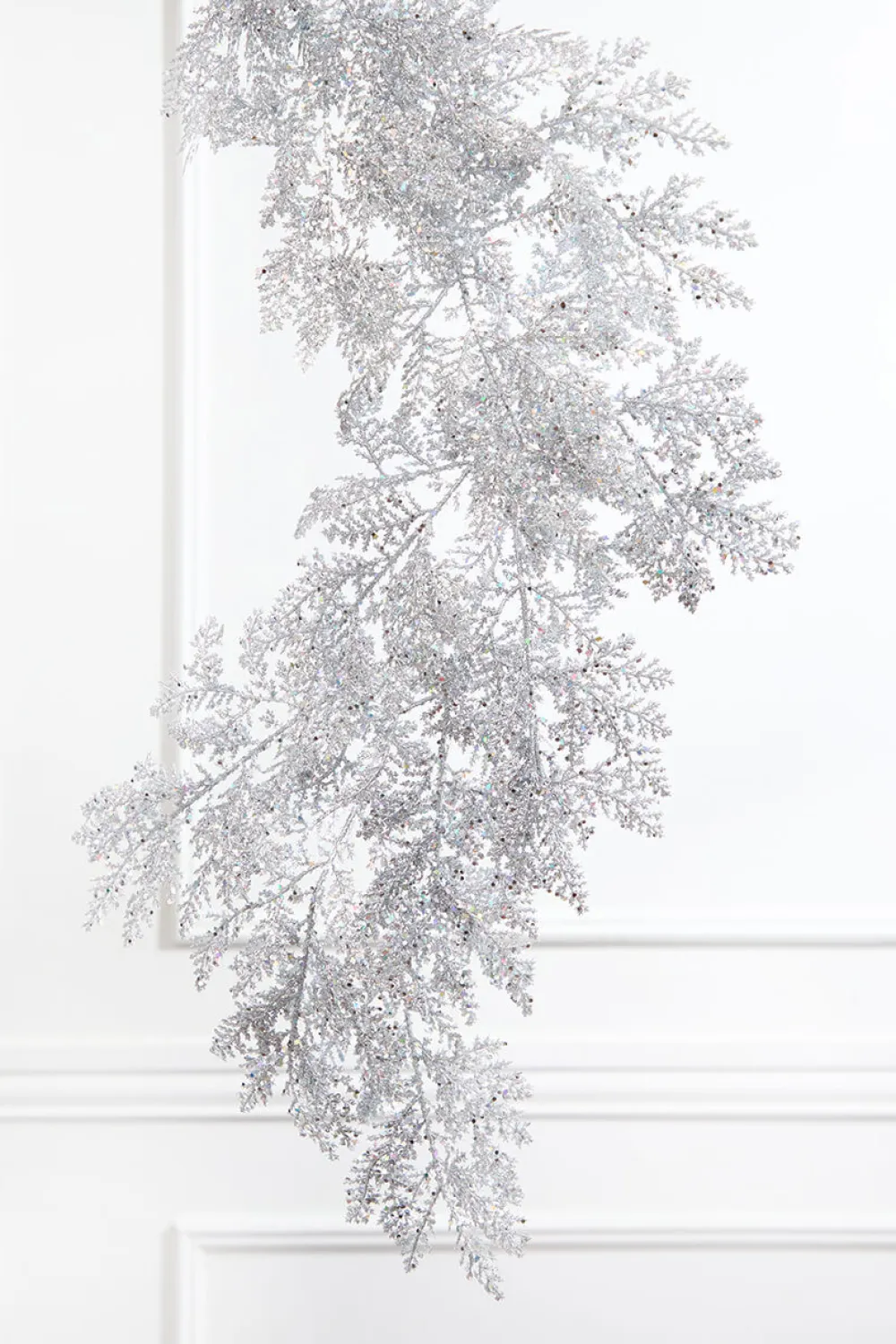 Decorator's Warehouse 6' Silver Bling Bling Cedar Garland > White Christmas|Christmas Sale