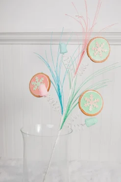 Decorator's Warehouse 30” Snowflake Cookie Gumdrop Spray > Santa'S Sweet Shoppe|Christmas Sprays