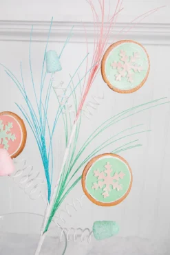 Decorator's Warehouse 30” Snowflake Cookie Gumdrop Spray > Santa'S Sweet Shoppe|Christmas Sprays