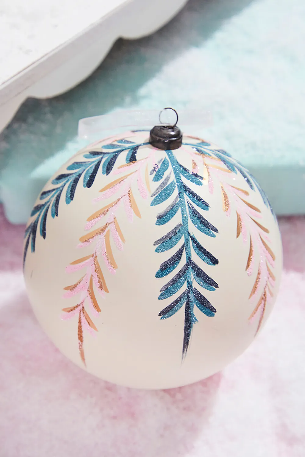 Decorator's Warehouse 5" Vine Ball Ornament > Christmas Decor|Valentine'S Decor
