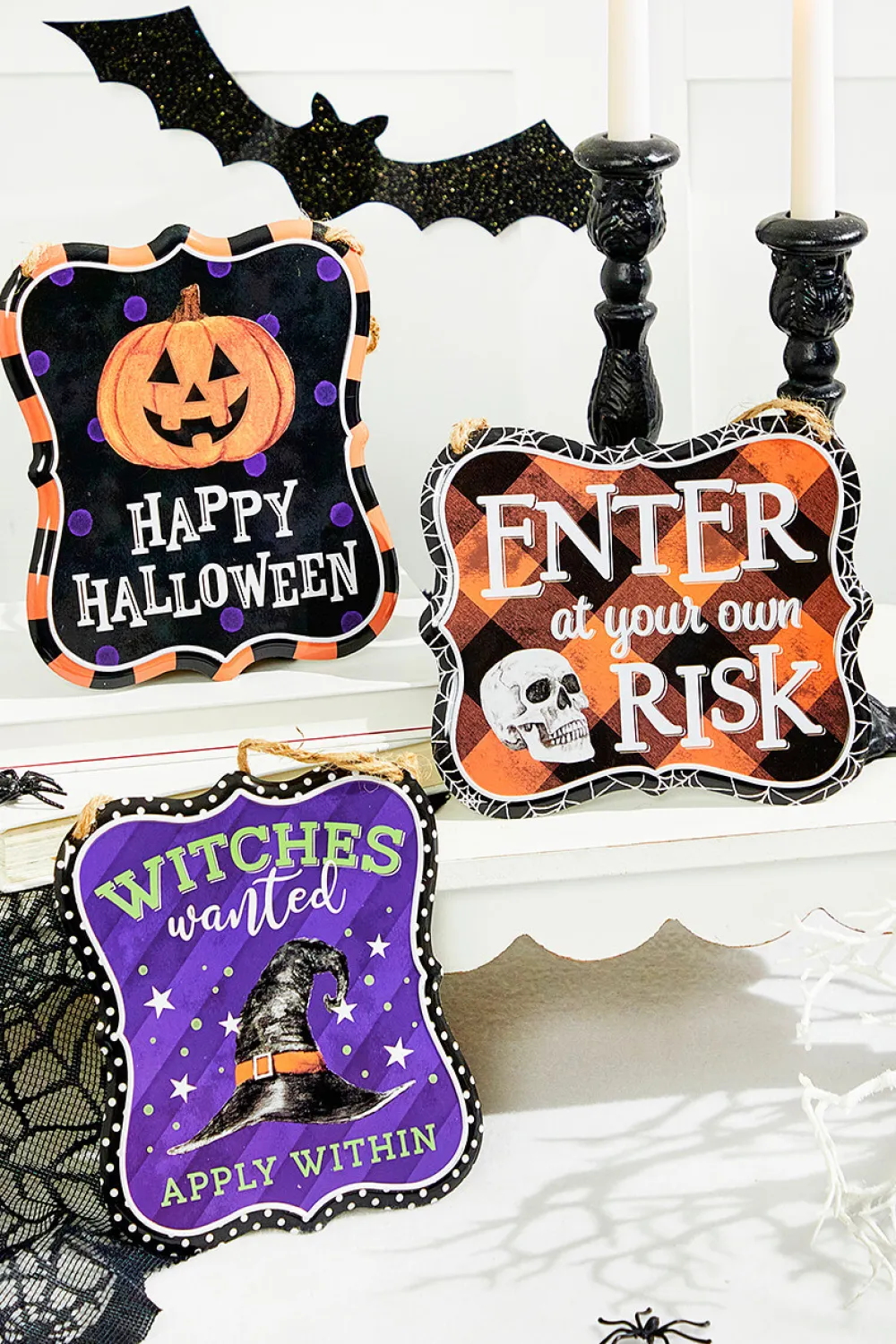 Decorator's Warehouse 7"x 6" Assorted Halloween Embossed Sign > Halloween|Halloween
