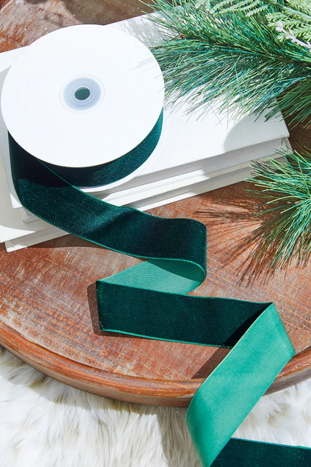 Decorator's Warehouse 1.5" x 10 Yard Dark Green Unwired Velvet Ribbon > Christmas Ribbon|Nutcracker