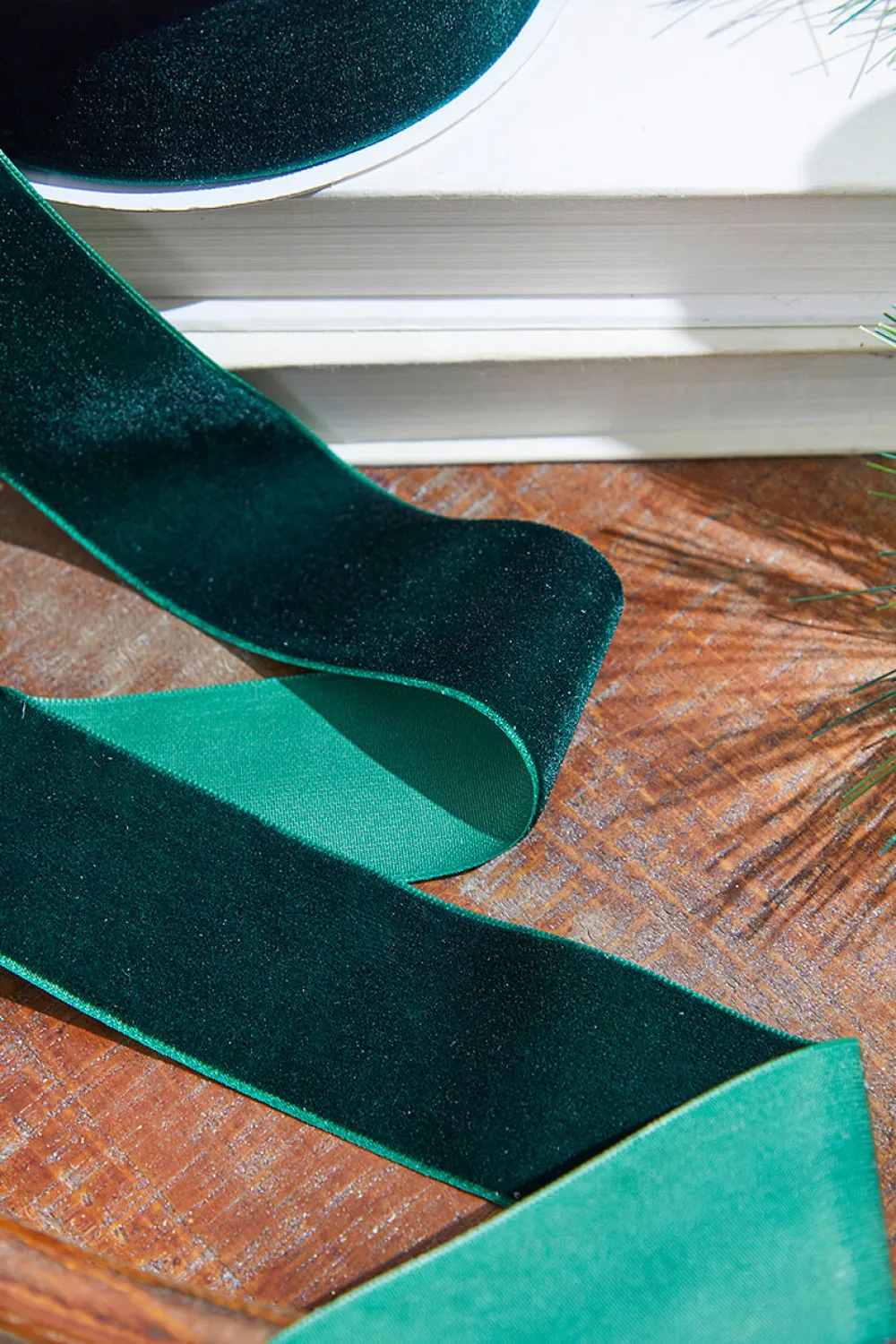 Decorator's Warehouse 1.5" x 10 Yard Dark Green Unwired Velvet Ribbon > Christmas Ribbon|Nutcracker
